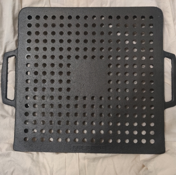 Parini Cast Iron Griddle Square - Picture 3 of 5